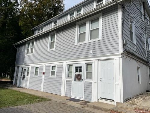 g5-175 Main St, Huntington, NY, 11743 | Card Image