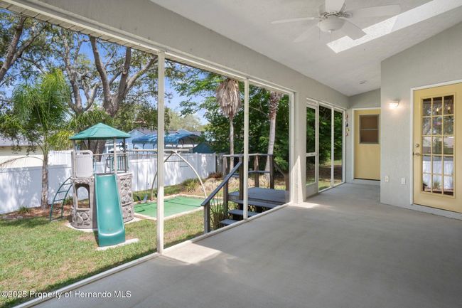 11242 Riddle Dr, House other with 3 bedrooms, 3 bathrooms and null parking in SPRING HILL FL | Image 50