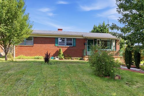 222 E Gordon St, Covington, VA, 24426-2669 | Card Image
