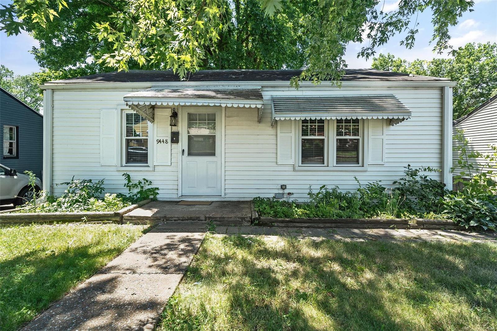 Ridge Ave, Saint Louis, MO 63114