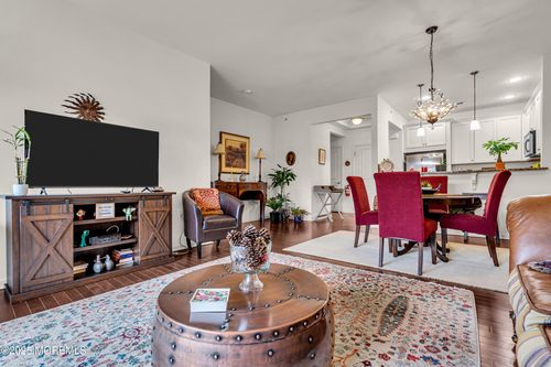 735 Amy Ct, Lakewood, NJ, 08701-6198 | Card Image