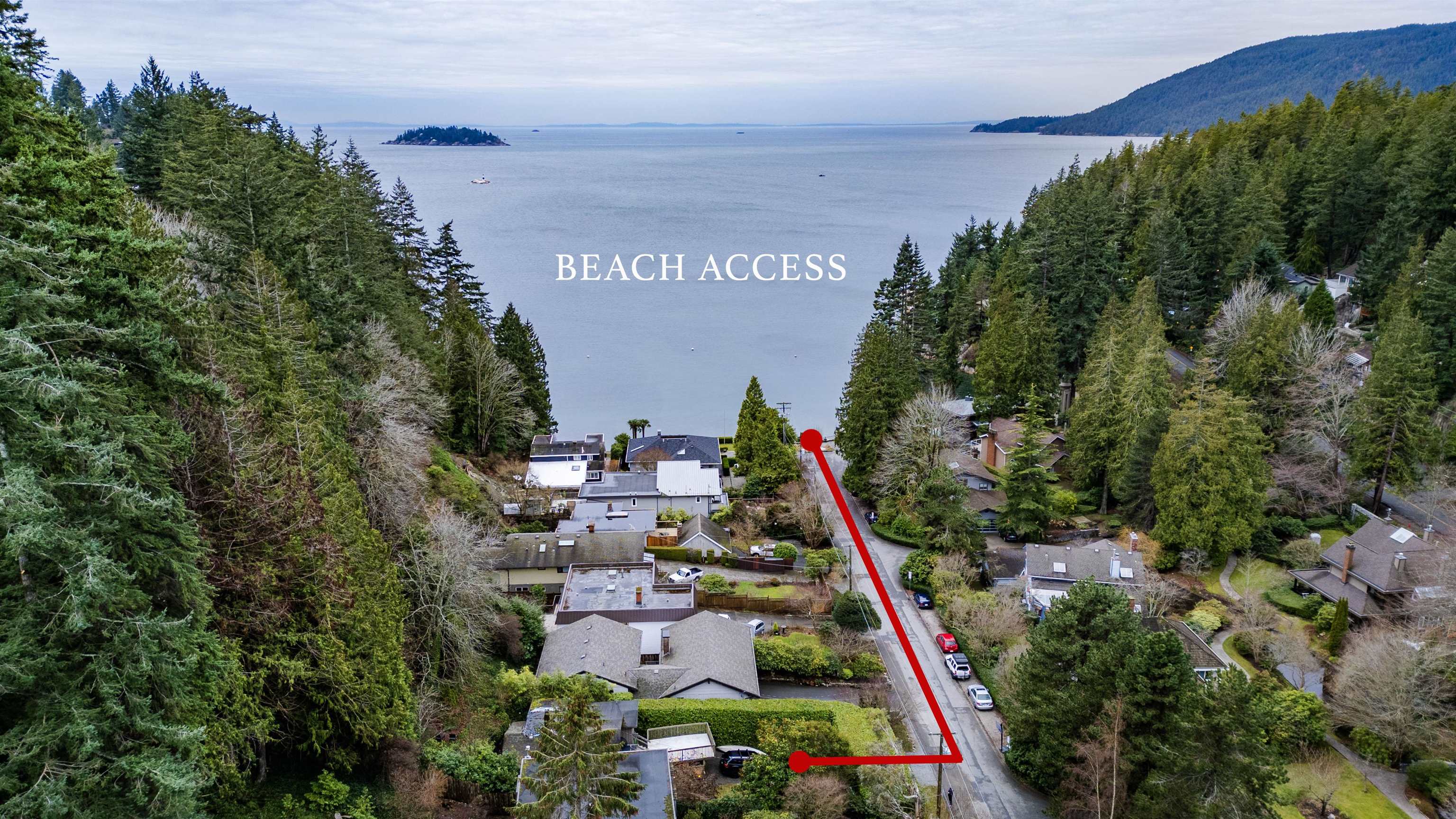 6742 Dufferin Avenue, House other with 1 bedrooms, 1 bathrooms and 1 parking in West Vancouver BC | Image 2