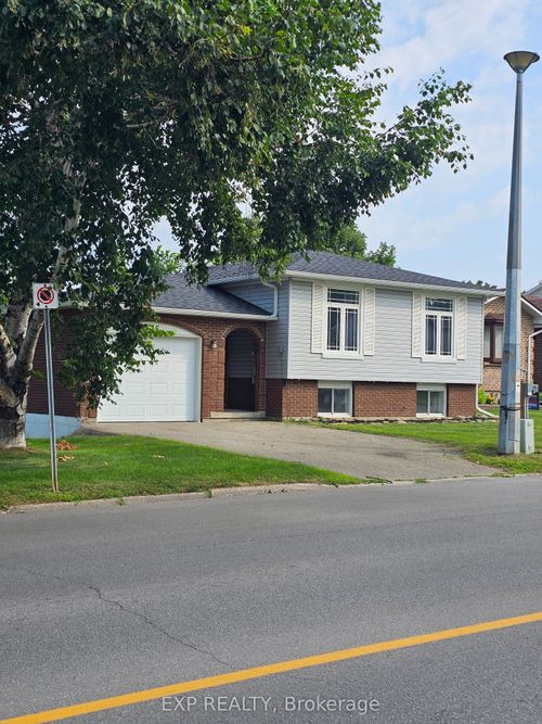 626 Laurier Blvd, Brockville, ON, K6V6P1 | Card Image