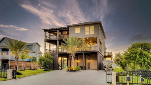 1015 Todville Rd, Seabrook, TX, 77586-3919 | Card Image