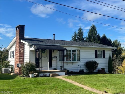322 Washington St, Barnesville, OH, 43713-1061 | Card Image