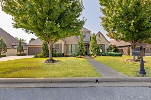 1116 108th Pl, Jenks, OK, 74037-2429 | Card Image