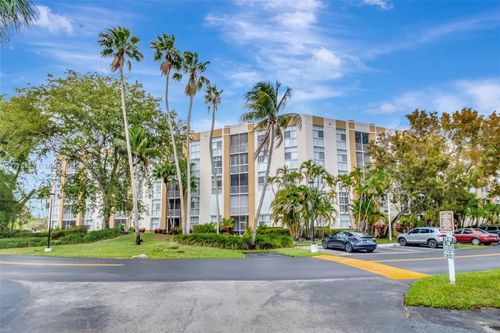 apt-306-9805 Nw 52nd St, Doral, FL, 33178-6611 | Card Image