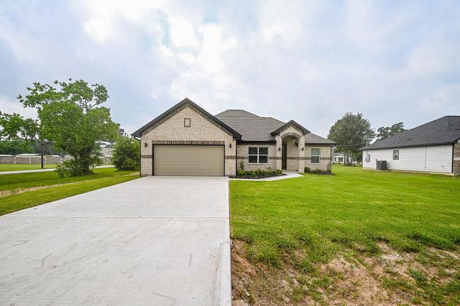 The Long Driveway Has Room For More Parking Availability To Host Multiple Vehicles, Especially When Guests Come To Visit | Image 4