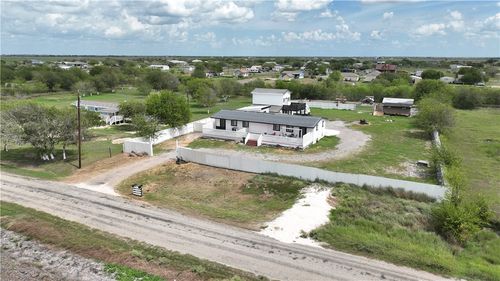 7092 County Road 4121, Taft, TX, 78390-8027 | Card Image