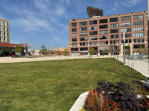 unit-613-500 Robert St N, Saint Paul, MN, 55101-4456 | Card Image