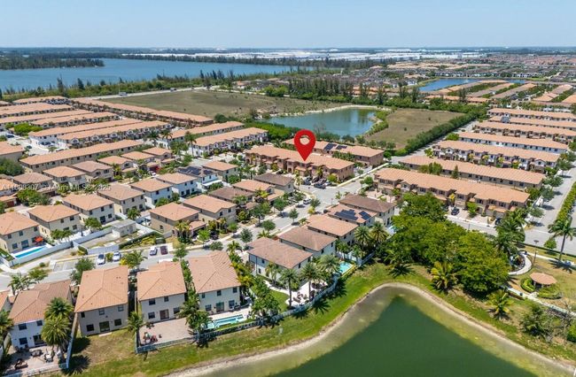 3427 W 89 Th Ter, Townhouse with 3 bedrooms, 3 bathrooms and null parking in HIALEAH FL | Image 54