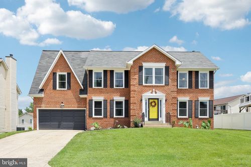 8910 Hardesty Dr, CLINTON, MD, 20735-4718 | Card Image