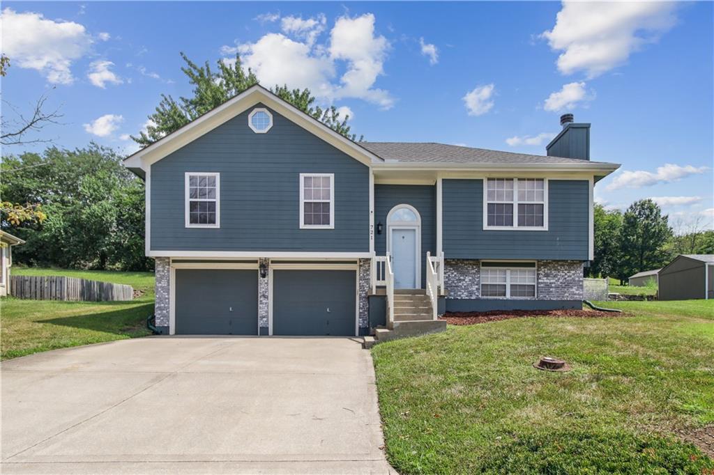 Ginger Hill Dr, Grain Valley, MO 64029