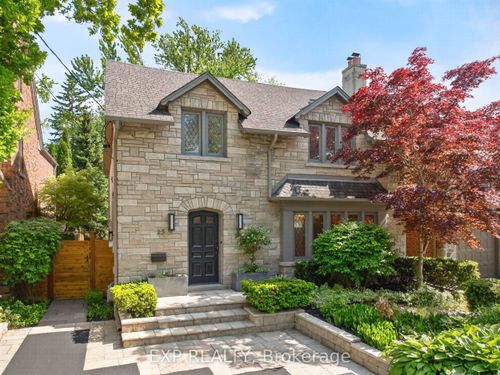 25 Kingsgarden Road, Toronto W08, ON, M8X1S7 | Card Image