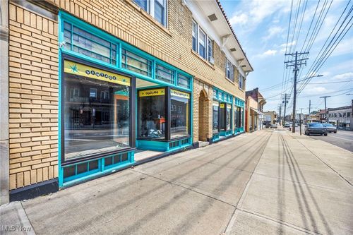 10018 Lorain Ave, Cleveland, OH, 44111-5429 | Card Image