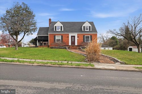 318 Mealey Pkwy, HAGERSTOWN, MD, 21742-3434 | Card Image