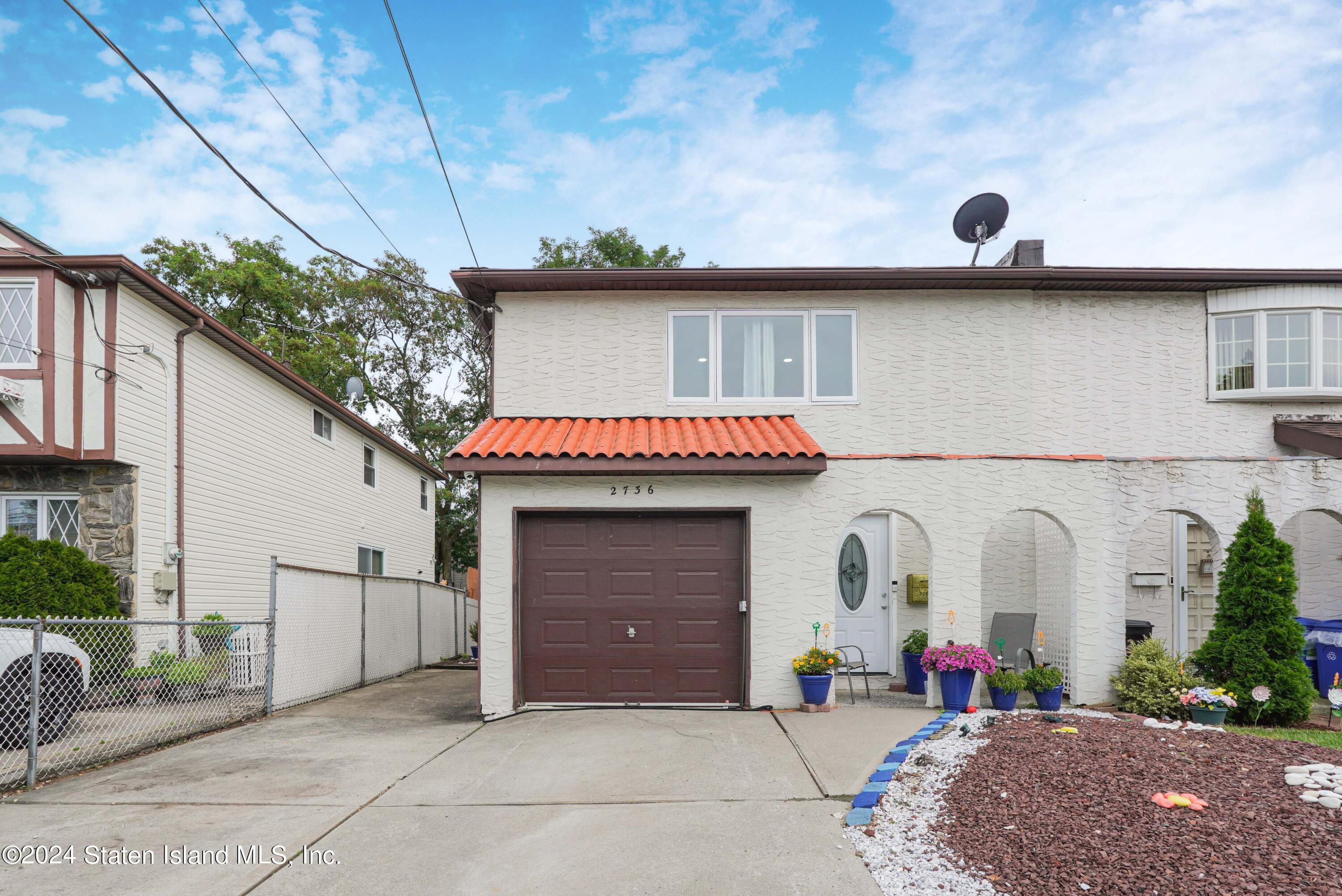 Amboy Rd, Staten Island, NY 10306