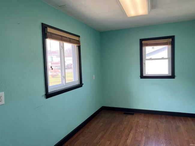 514 S Main St, Home with 0 bedrooms, 1 bathrooms and 10 parking in Middlebury IN | Image 11