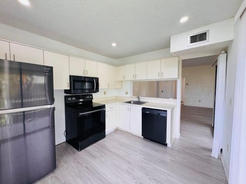 l-1149 Independence Trail, Homestead, FL, 33034 | Card Image