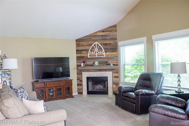 Family Room - Custom Gas Fireplace | Image 9