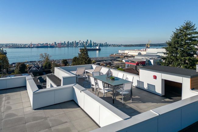 2 - 432 E 1 St Street, Home with 5 bedrooms, 4 bathrooms and 1 parking in North Vancouver BC | Image 39