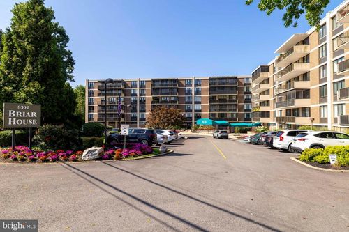 c36-8302 Old York Rd, ELKINS PARK, PA, 19027-1569 | Card Image