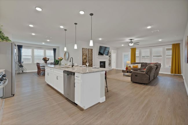 6012 Hightower St, House other with 5 bedrooms, 3 bathrooms and null parking in Aubrey TX | Image 12