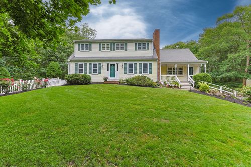 88 Acre Hill Rd, Barnstable, MA, 02630-1529 | Card Image