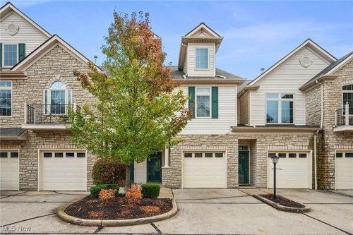 3168 Richmond Rd, Beachwood, OH, 44122-3268 | Card Image