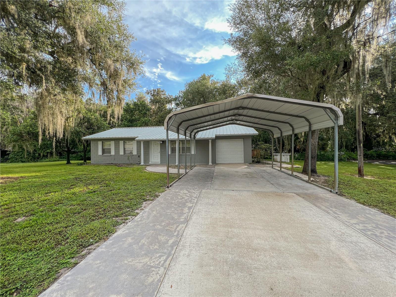 Cr 451 , Lake Panasoffkee, FL 33538