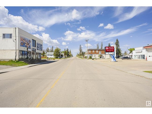 4713 51 St, House other with 3 bedrooms, 2 bathrooms and 4 parking in Legal AB | Image 50