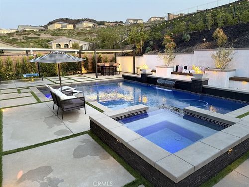 2516 Chad Zeller Ln, Corona, CA, 92882-8051 | Card Image