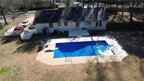 8951 Country Club Dr, Douglasville, GA, 30134-2125 | Card Image