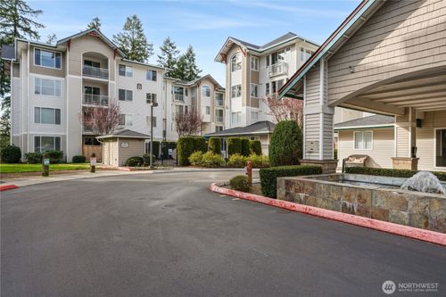 b107-13301 Se 79th Pl, Newcastle, WA, 98059-3268 | Card Image
