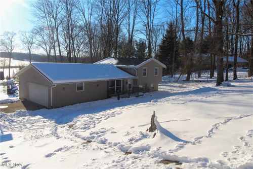 6380 Chiltern Rd Nw, Canal Fulton, OH, 44614-8745 | Card Image