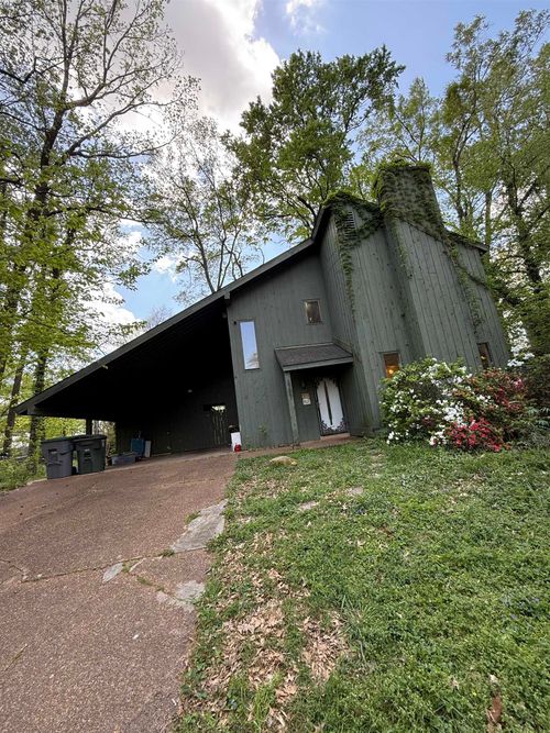 3287 Leschallas Dr, Memphis, TN, 38128-3433 | Card Image