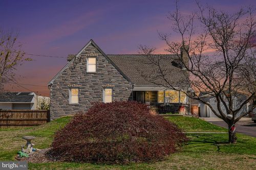 2349 Galloway Rd, BENSALEM, PA, 19020-2316 | Card Image