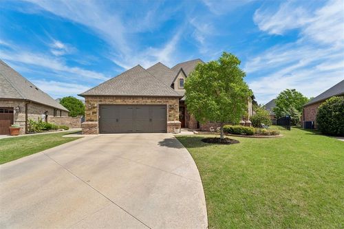15708 Laguna Dr, Edmond, OK, 73013-8924 | Card Image