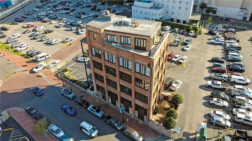 5-208 Bienville St, New Orleans, LA, 70130-2082 | Card Image