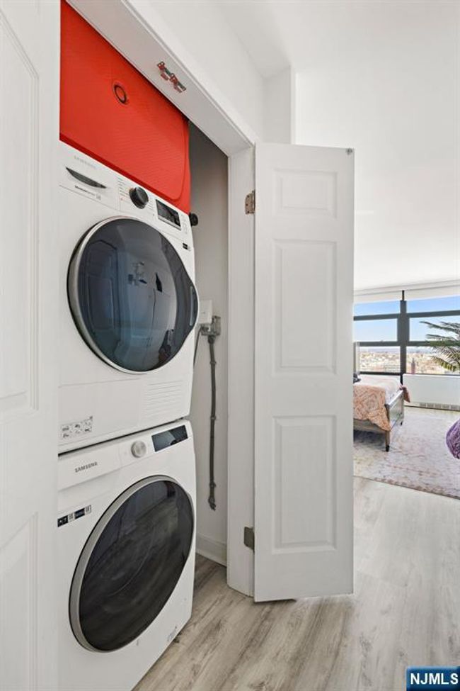 6050 Kennedy Blvd, Condo with 2 bedrooms, 2 bathrooms and null parking in West New York NJ | Image 22
