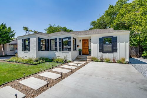 2704 W Biddison St, Fort Worth, TX, 76109-3035 | Card Image