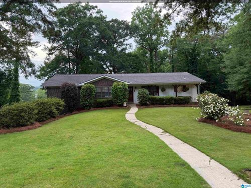 110 Woodland Cir, TRUSSVILLE, AL, 35173-1042 | Card Image