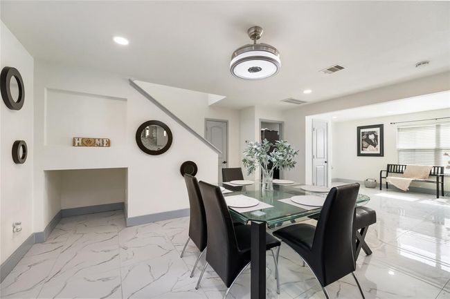 10814 Cane Grove Ln, House other with 3 bedrooms, 3 bathrooms and null parking in Houston TX | Image 10