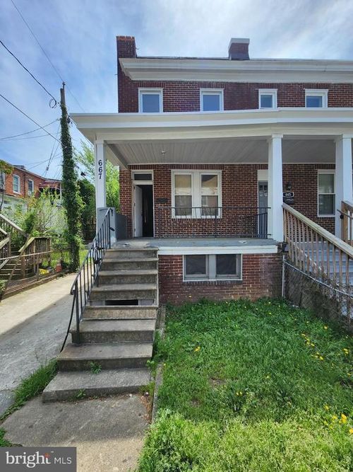 667 Dumbarton Ave, BALTIMORE, MD, 21218-1229 | Card Image