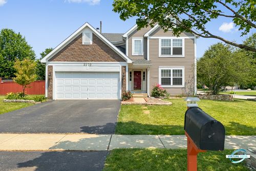 3270 Hopewell Dr, Aurora, IL, 60502-7038 | Card Image
