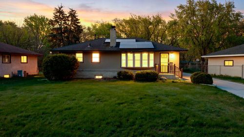 5918 Admiral Ln N, Brooklyn Center, MN, 55429-2527 | Card Image