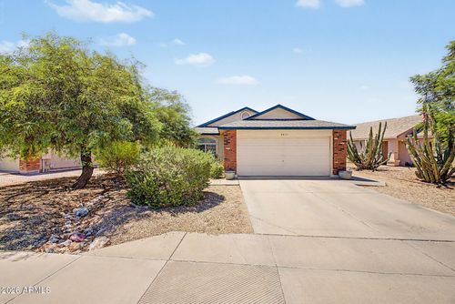 8833 E Dallas St, Mesa, AZ, 85207-6022 | Card Image