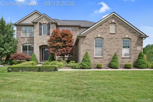 915 Appleton Ct, Oakland, MI, 48363-1685 | Card Image