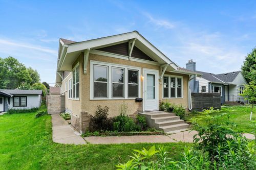 4129 7th St Ne, Columbia Heights, MN, 55421-2804 | Card Image