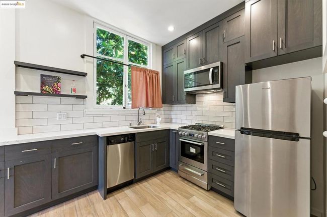 7 Panoramic Way, Condo with 2 bedrooms, 1 bathrooms and null parking in Berkeley CA | Image 21